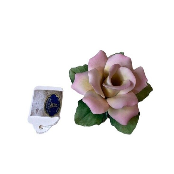 Capodimonte Vintage Porcelain Pink and White Flower Italy Crown Stamp With Tag - Picture 8 of 8